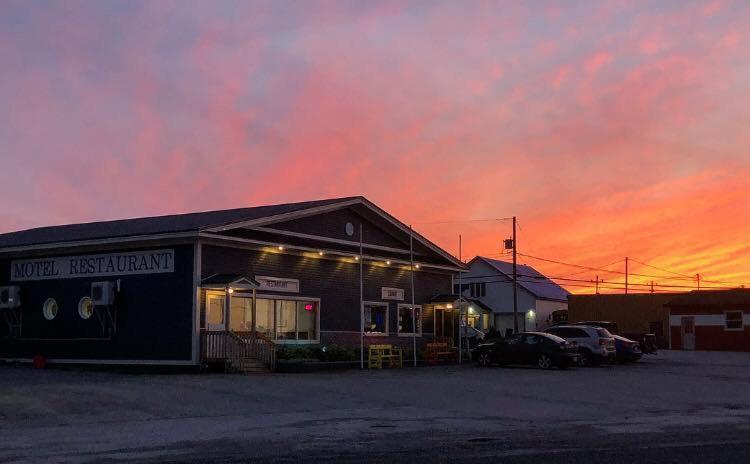 Sea Echo Motel Port au Choix Exterior photo
